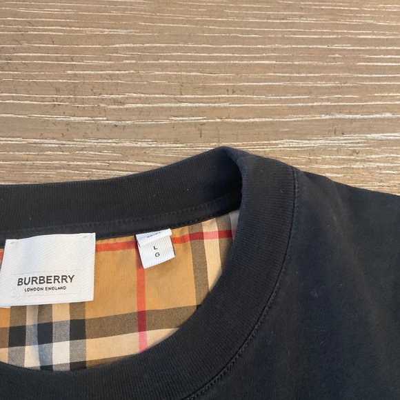 Burberry Oversized check sleeve cotton T-shirt, black, size large - Picture 4 of 4